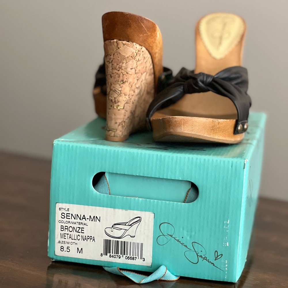 Early 2000s Jessica Simpson wedges